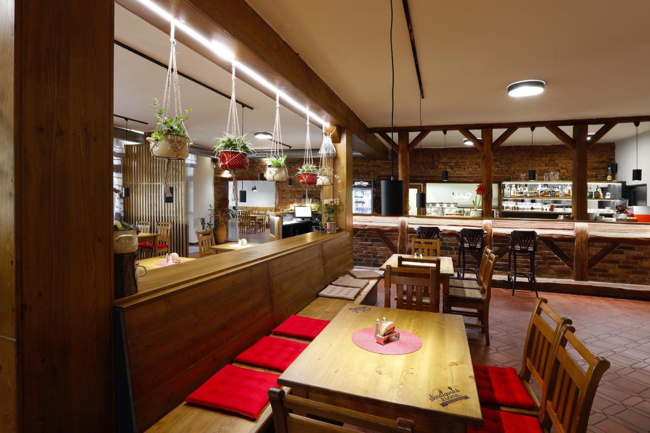 捷克布杰约维采 欣洛斯卡克蔓旅馆酒店 外观 照片
